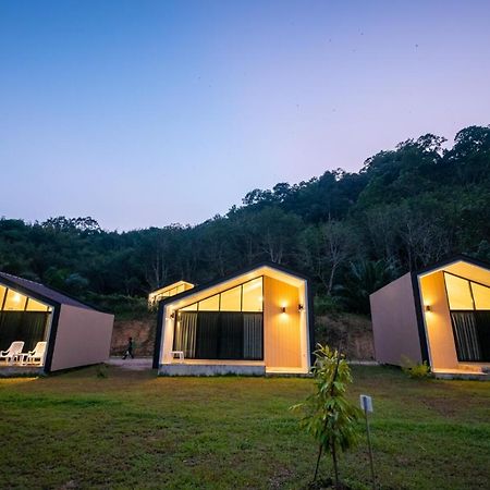 Hotel สวนลุงวรranongglamping Banghin Exterior foto